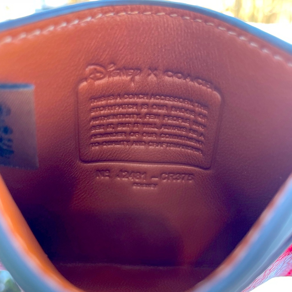 NWT!❤️❤️ COACH DISNEY X CARD CASE IN LEATHER WITH MOTIF! - Picture 4 of 6